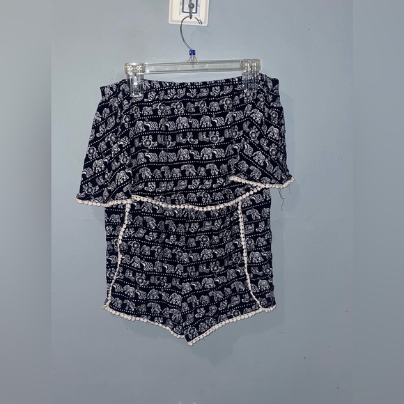 Romper - Picture 1 of 4